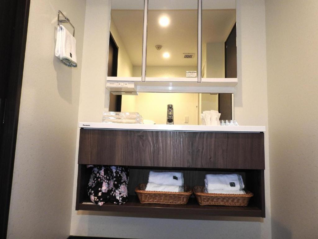 Hotel Bougainvillea Minowa Tokyo Bagian luar foto