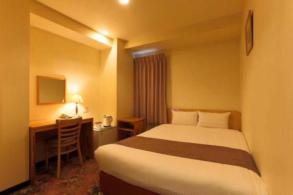 Hotel Bougainvillea Minowa Tokyo Bagian luar foto