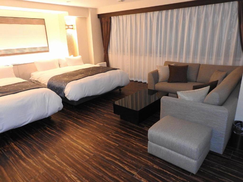 Hotel Bougainvillea Minowa Tokyo Bagian luar foto