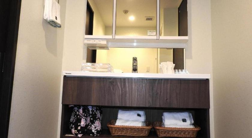 Hotel Bougainvillea Minowa Tokyo Bagian luar foto